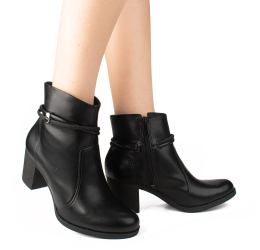 BOTA CANO CURTO E SALTO BLOCO G9641 - DAKOTA
