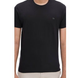 CAMISA BÁSICA SLIM PRETO 0005 - OGOCHI 